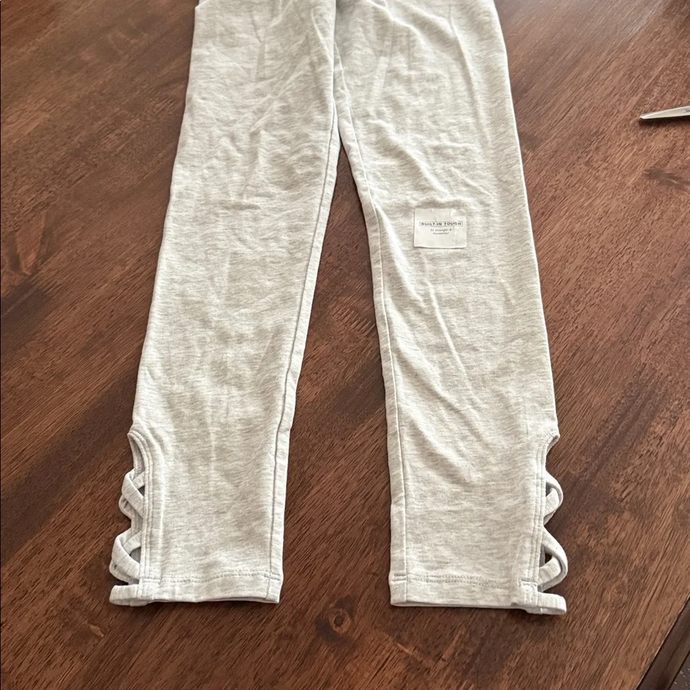 Old Navy lattice hem light gray leggings